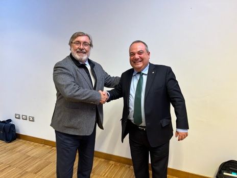 LA ASOCIACIÓN ITALIANA DE HISTORIA POSTAL (AISP) CEDE VARIOS NÚMEROS DE SU REVISTA “CURSORES” A LA BIBLIOTECA DE LA REAL ACADEMIA
