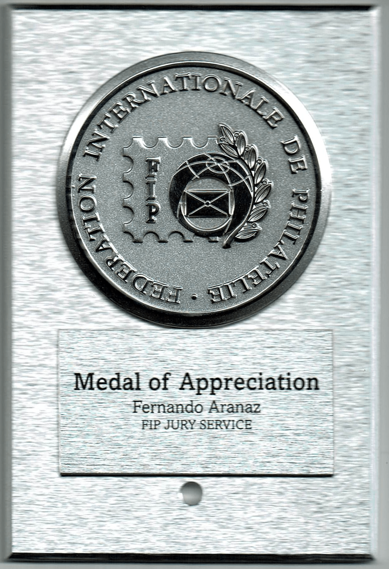 El Académico de Número D. Fernando Aranaz del Río recibe la Medalla de Apreciación de “FIP Jury Service”