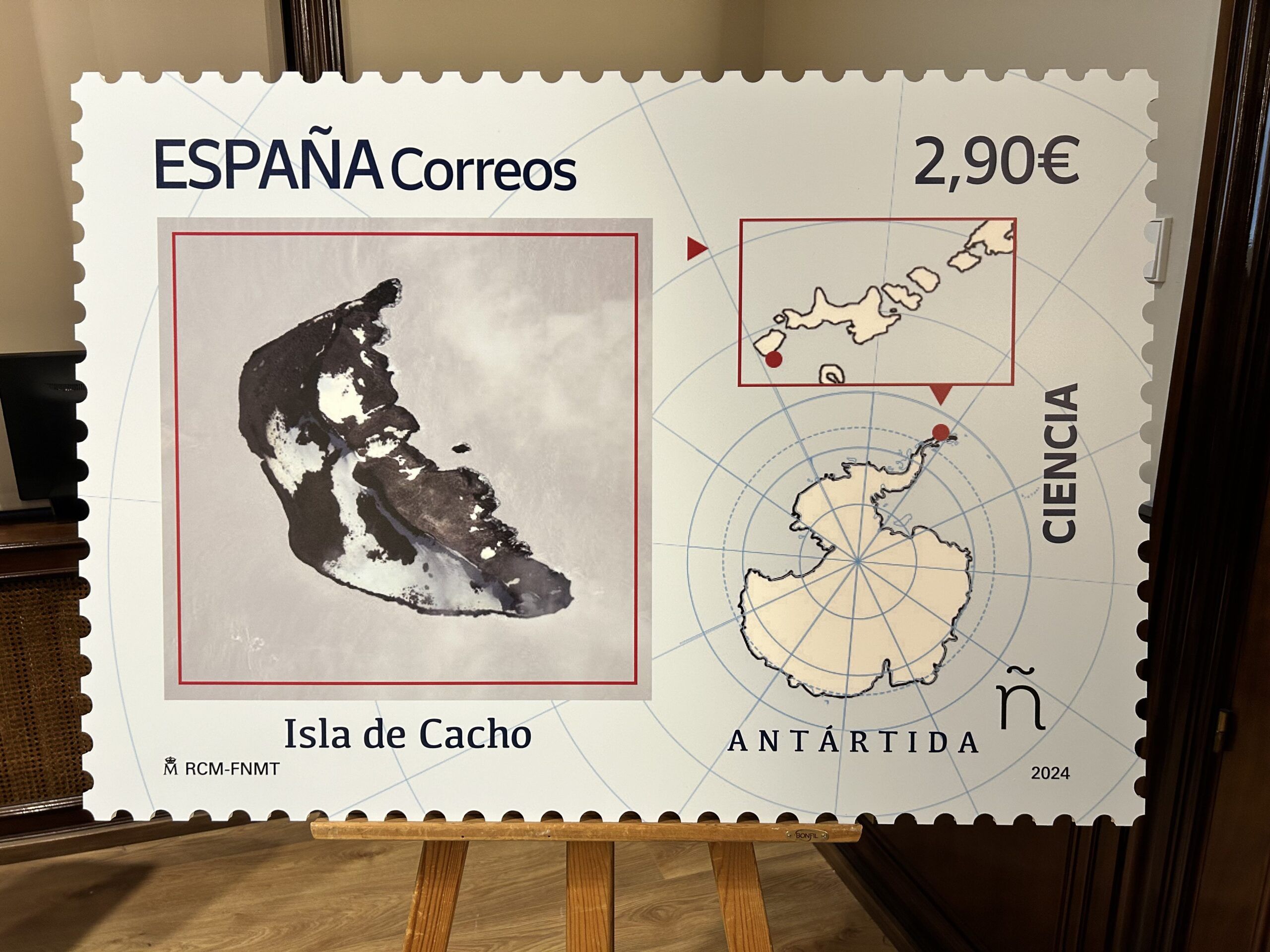 Presentación del sello “Isla de Cacho”