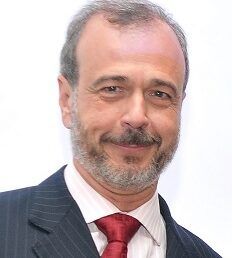 Entrega de diploma de Académico Correspondiente a D. Reinaldo Estevâo de Macedo